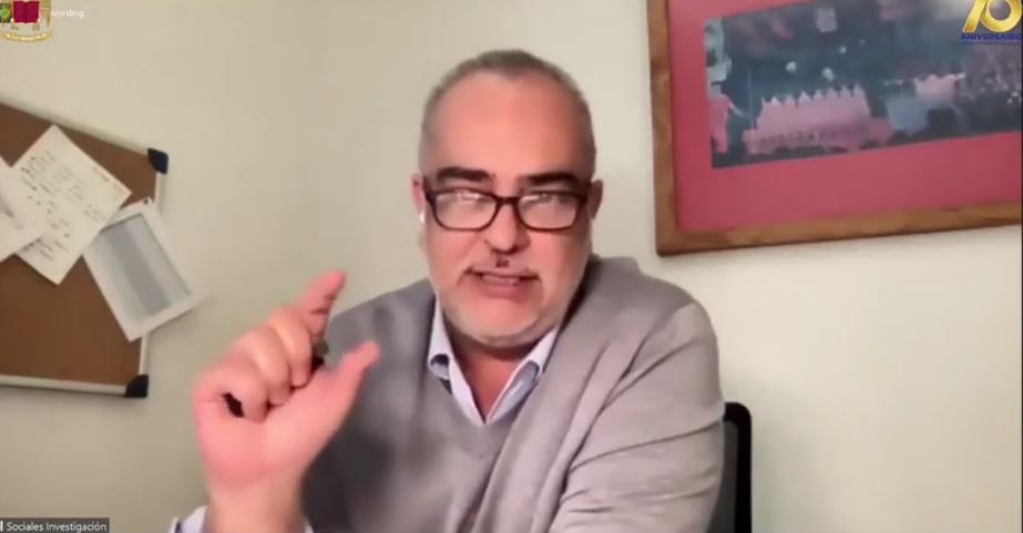 Dr. Alfredo Figueroa en conferencia sobre los resultados de las elecciones 2021.