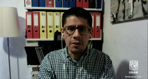 Captura del Dr. Arturo Hernández Magallón en conferencia en línea sobre rendición de cuentas.
