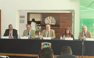 Dr. Armando López, Dr. Lorenzo Córdova, Dr. Leonardo Lomelí, Dra. Carola García, Dr. Fernando Castañeda. Foto: INE