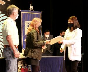 Entrega de Diploma. Foto: Myriam Corte