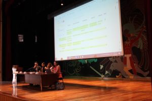 Conferencia sobre áreas terminales en Ciencias de la Comunicación
