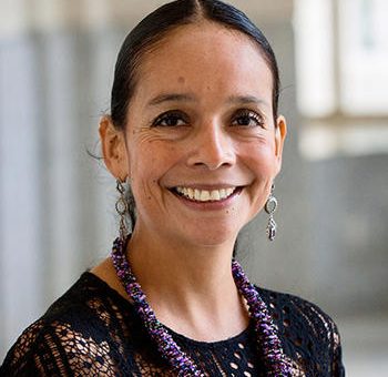 Retrato de Guadalupe Correa Cabrera, especialista en trata de personas