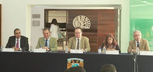 Dr. Armando López, Dr. Lorenzo Córdova, Dr. Leonardo Lomelí, Dra. Carola García, Dr. Fernando Castañeda. Foto: INE
