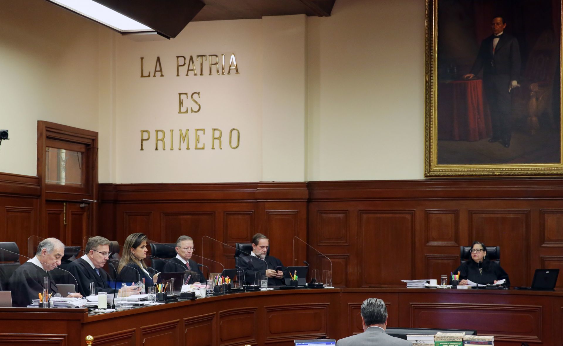 La SCJN y el Ejecutivo en México - Gaceta Políticas